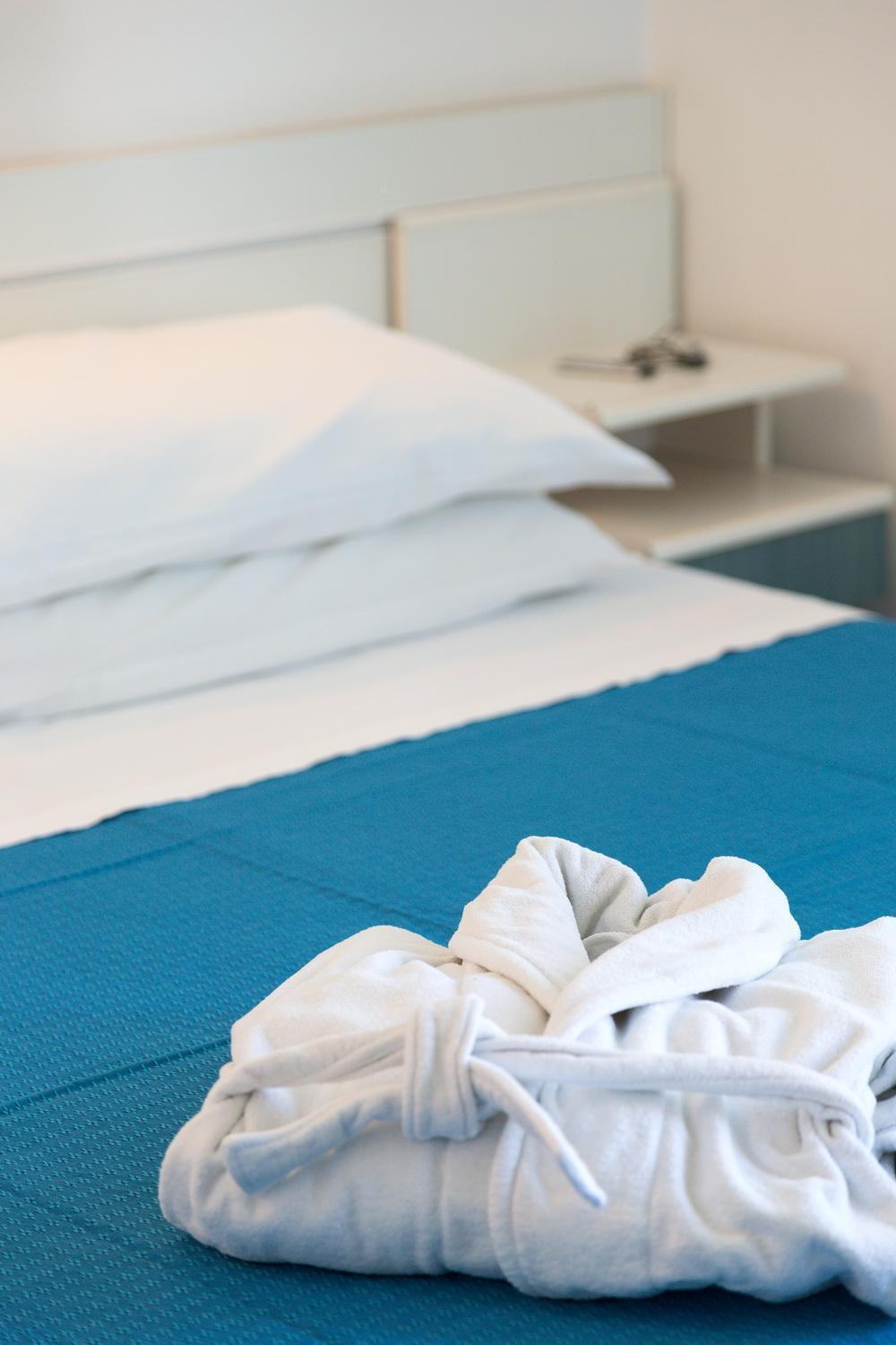 Hotel Taunus - Vista Mare Riccione Bagian luar foto