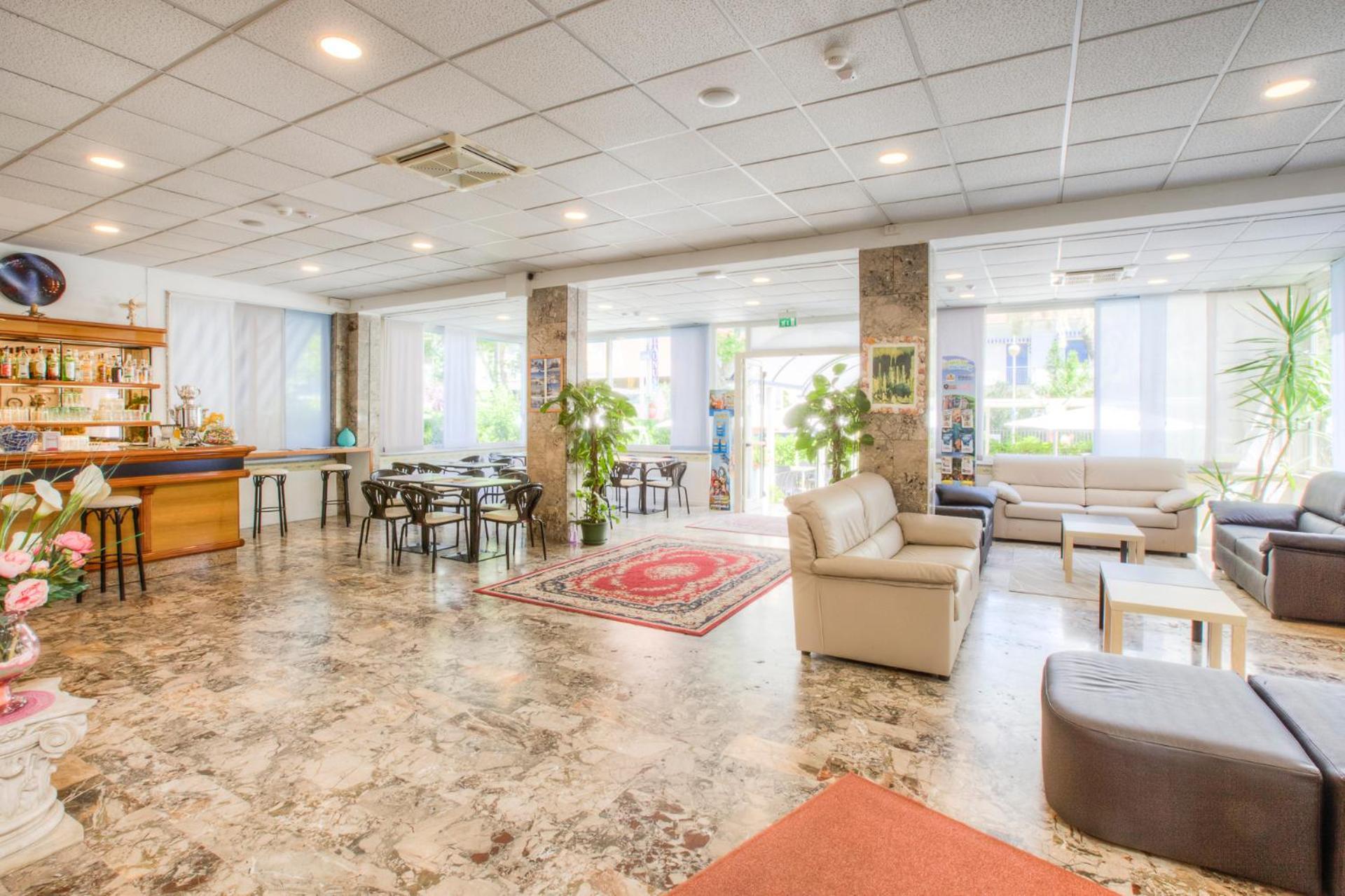 Hotel Taunus - Vista Mare Riccione Bagian luar foto